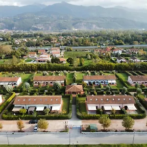 Apuane Aparthotel
